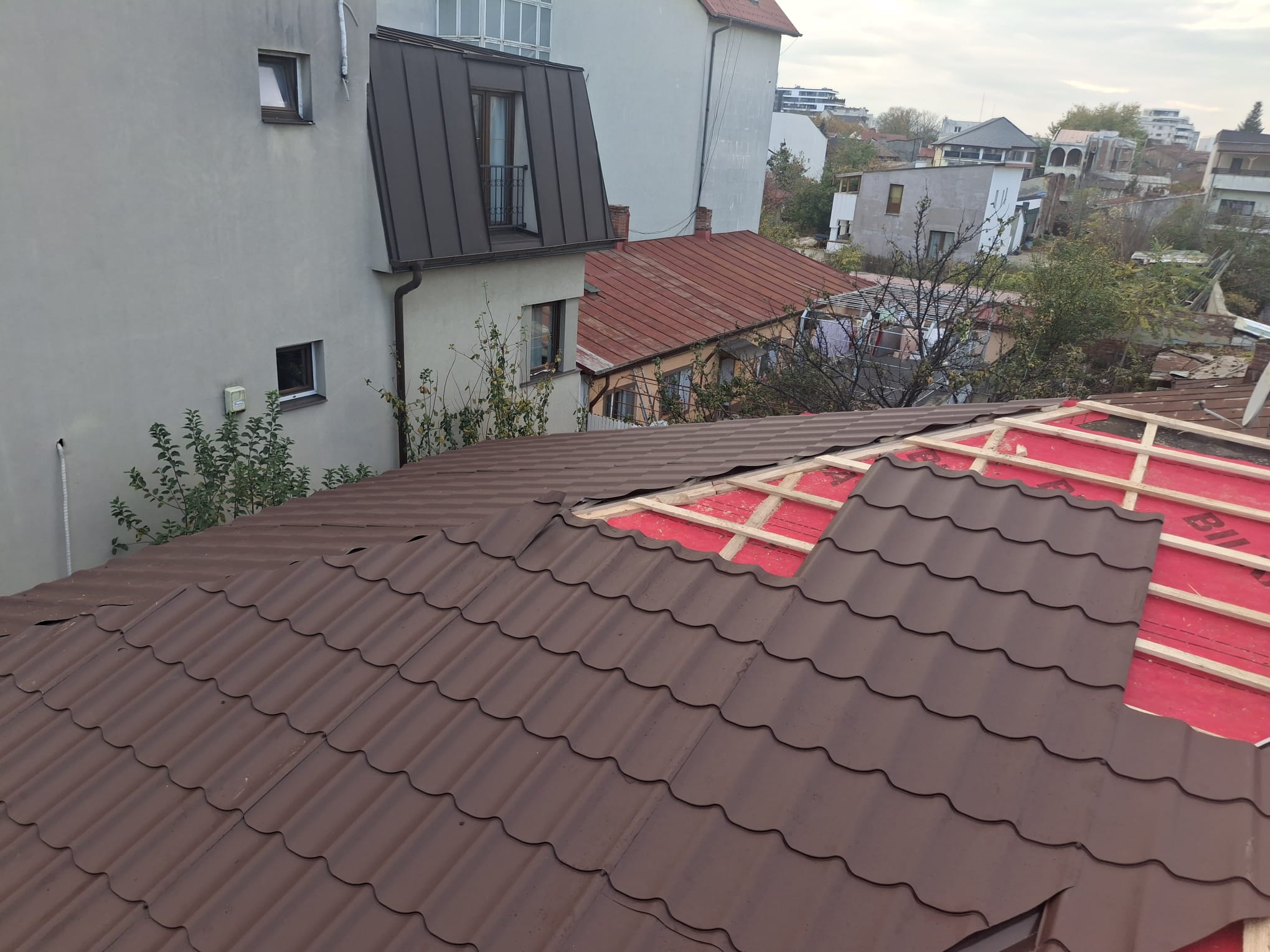 Acoperiș țiglă metalică bilka