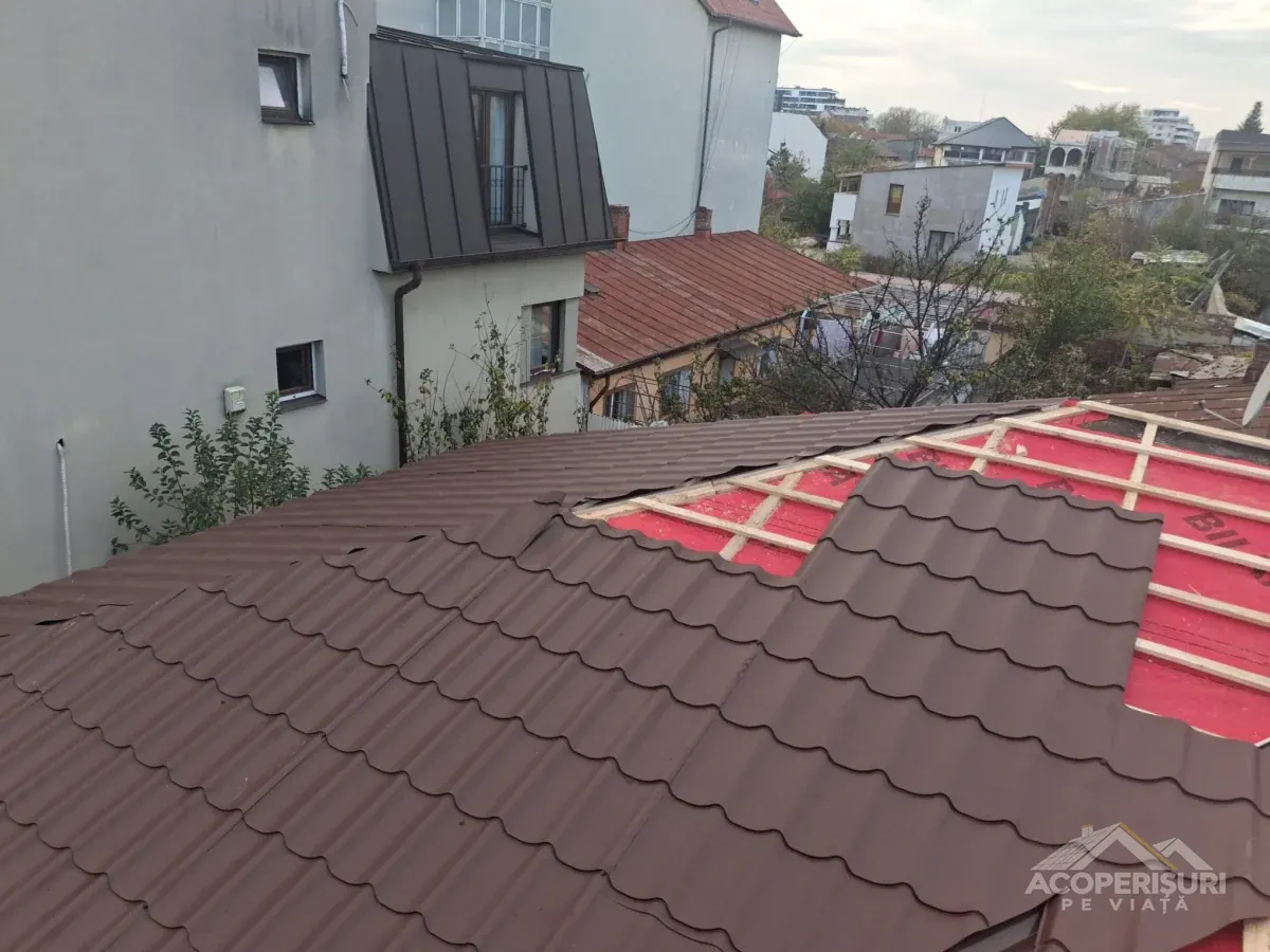 Acoperiș țiglă metalică bilka